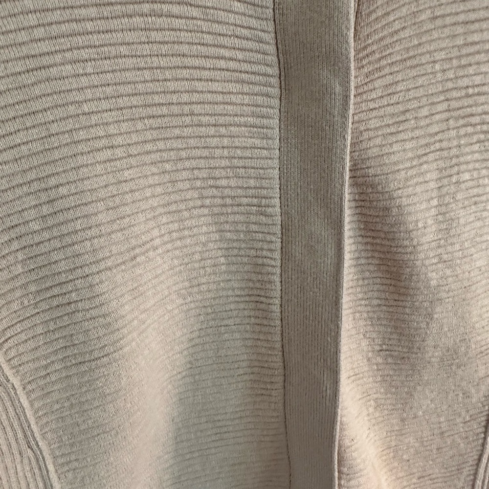 Banana Republic Cardigan - Picture 5 of 5